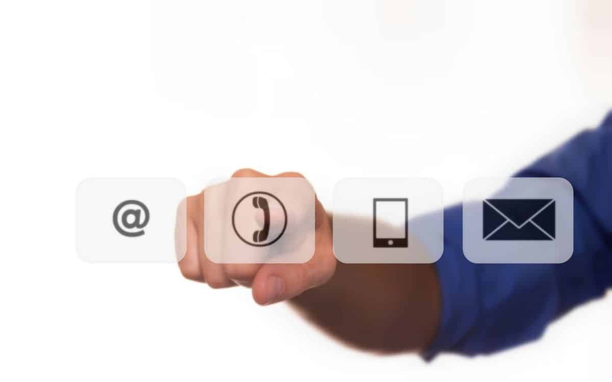 email and phone icons